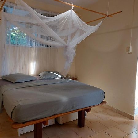 La Jemeli Hotel Grand-Bourg  Bagian luar foto